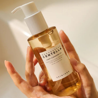 SKIN1004 Madagascar Centella Light Cleansing Oil